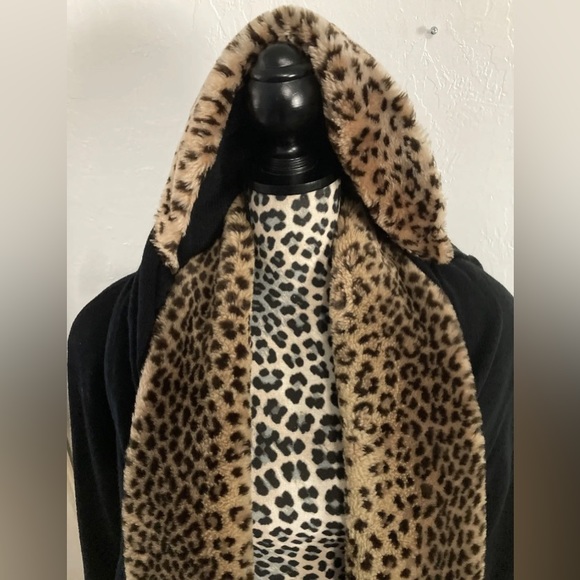Lorovi  Trench Coat Size 10 Black Wool Cheetah Trim And Over Head Scarf + 1 - Picture 6 of 10